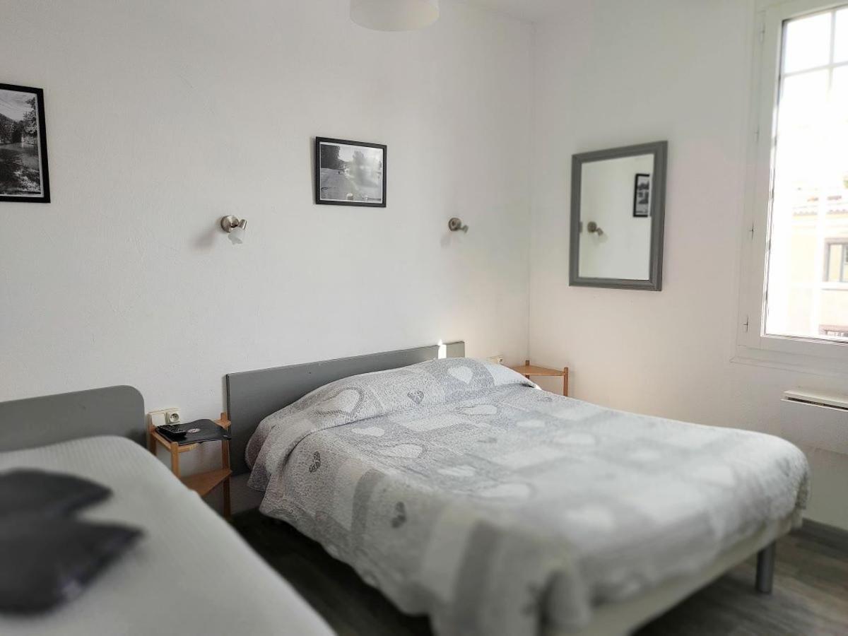 אגדה Hotel Araur מראה חיצוני תמונה